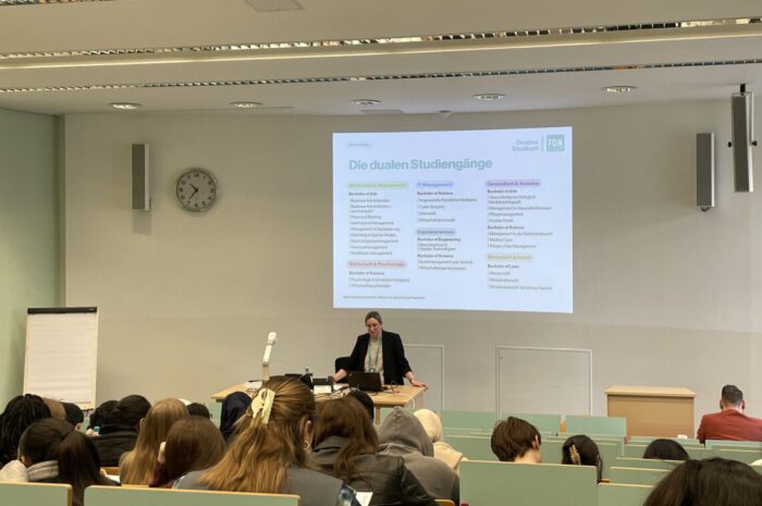 Besuch der FOM Hochschule in Essen – Praxisnahe Einblicke in Marketing und Werbung 4.0